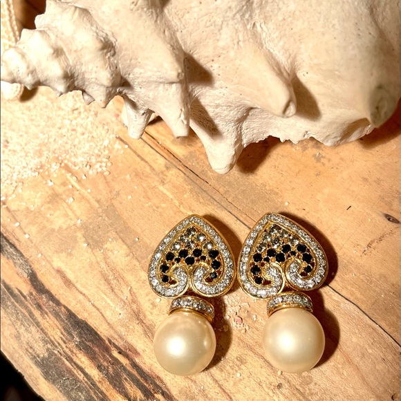 Pearl & Rhinestone earrings - Picture 3 of 8